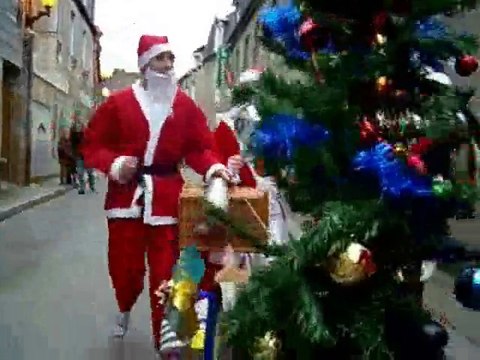 le père et la mère noël aux foulées de st brice en cogle