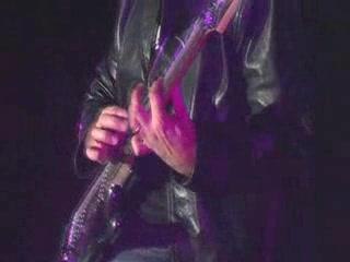 Joe Satriani tapping