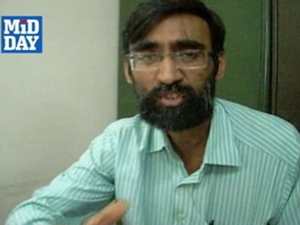 Meet Mantralaya's Mr hard-working