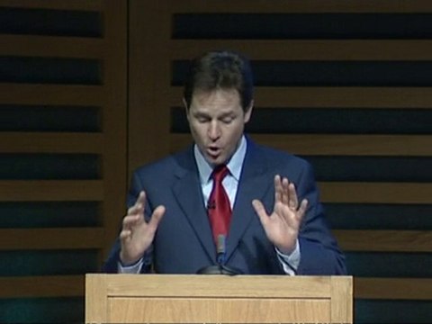 Police 'kettling' tactic angers protesters