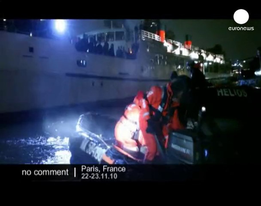Greenpeace France activists Block... - no comment