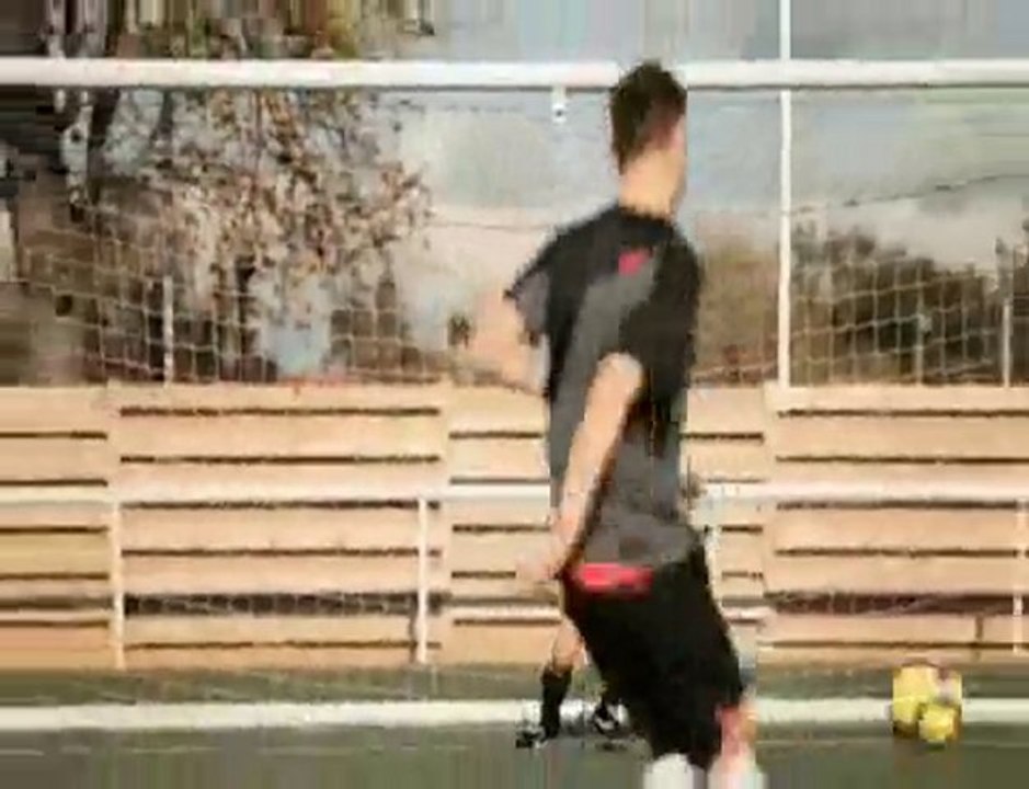 Nike - Robbie Keane