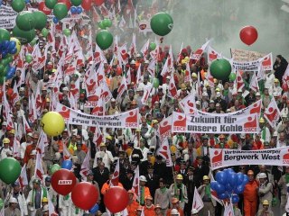 tvxs.gr | Al Jazeera: Ελλάδα & Ιρλανδία στο δρόμο του ΔΝΤ