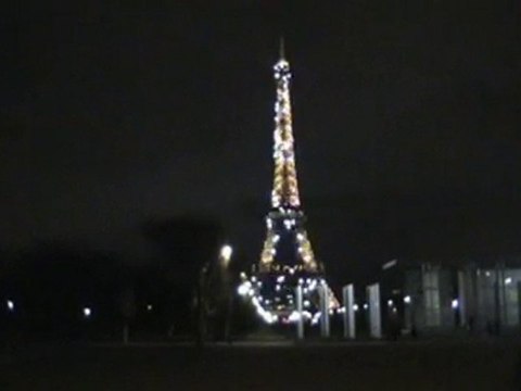 Tour Eiffel la nuit (novembre2010)