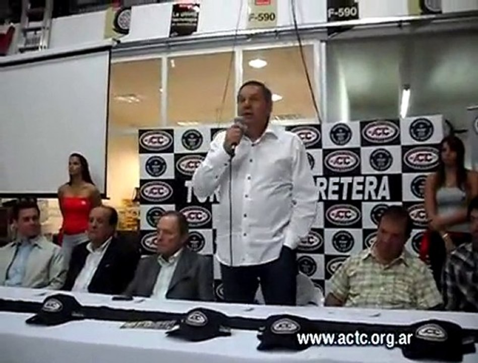 La Gomería de Tito del Conte junto a la máxima