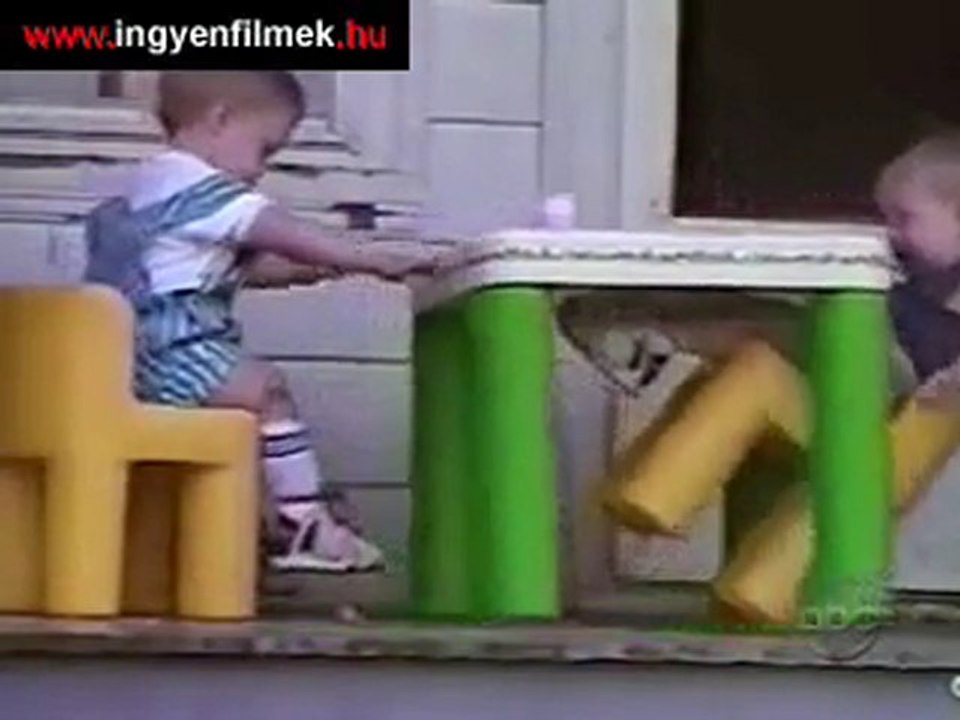 www.funnyarabicvideos.com - مواقف اطفال مضحكة - funny arab