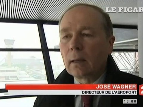 La France sous ses premiers flocons de neige