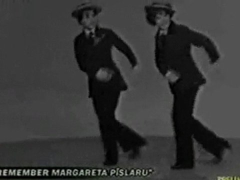 Margareta Paslaru & Anda Calugareanu - Ra ta ta