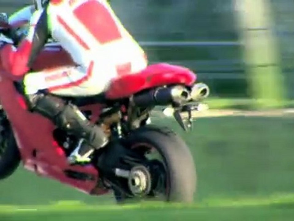 Emotion de piste avec les Ducati 848 evo et 1198 SP