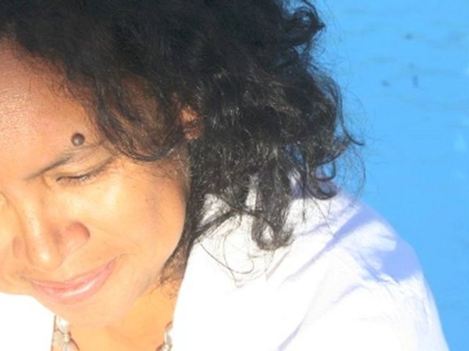 Part 1 Hanitra (ex Lolo sy ny Tariny ) sur RFO