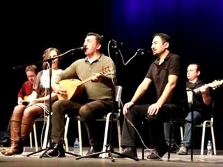 3 tane zaza sanatçı sahne'de Istanbul'da