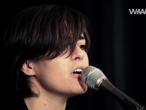 ENDIRECTO MAIKA MAKOVSKI - OH M AH (WAAAU.TV)