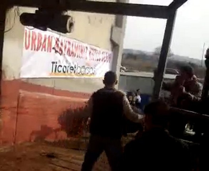 video-2010-11-16-11-53-34