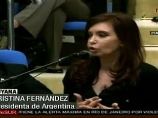 Fernández insta a continuar proyecto de integración y solidaridad sudamericana