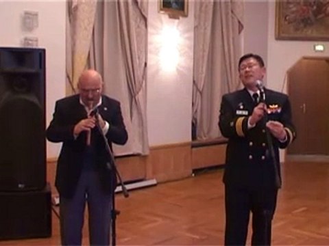 Korean captain sings armenian song Ov sirun-sirun