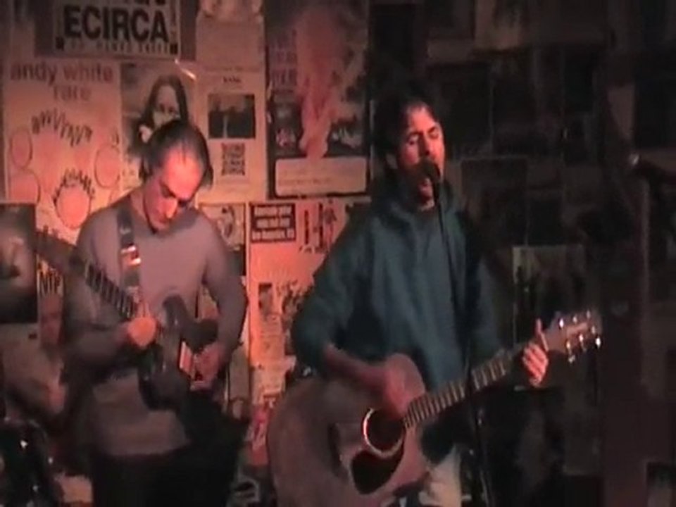 24 11 2010 Azzaro&Atcusugs all'unaetrentacinquecirca a Cantù