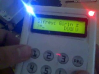 16F876A LCD Şifreli Kilit Uygulaması
