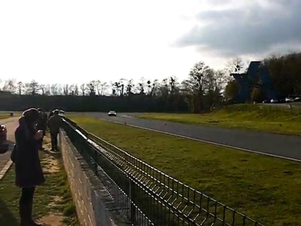 Circuit de Folembray Aston Martin Vantage V8 sprint racing