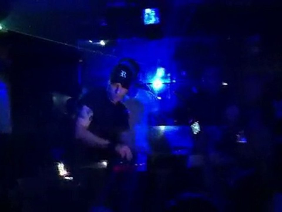 Remady & Manu-L - Give me a sign Live Alegra 27/11/10 Part2