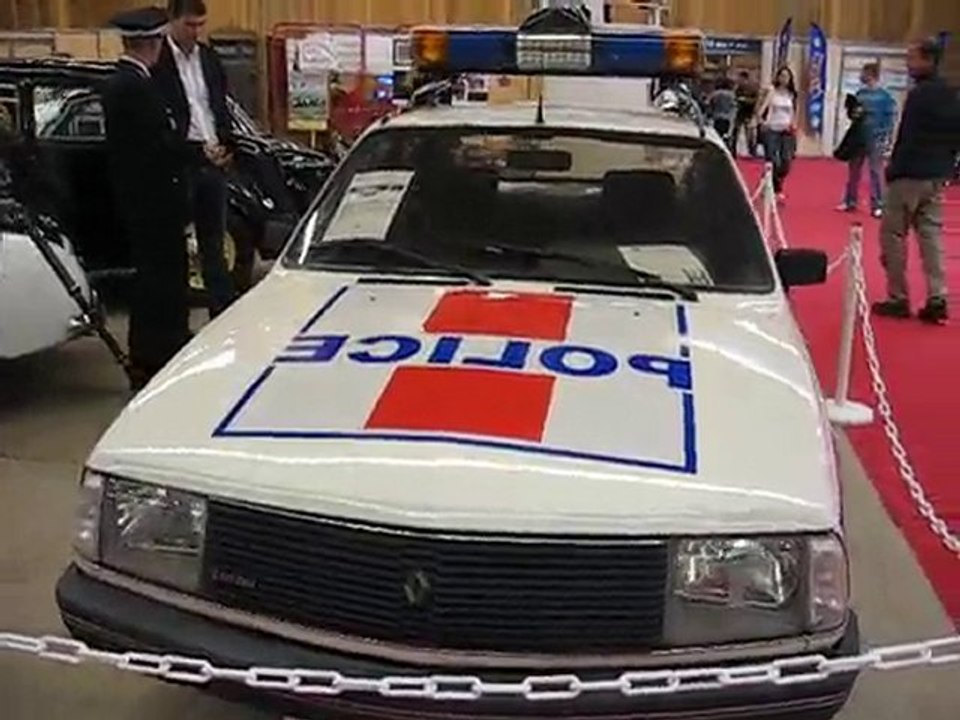 Paris Mondial de l’Automobile 2010 : rétro Police
