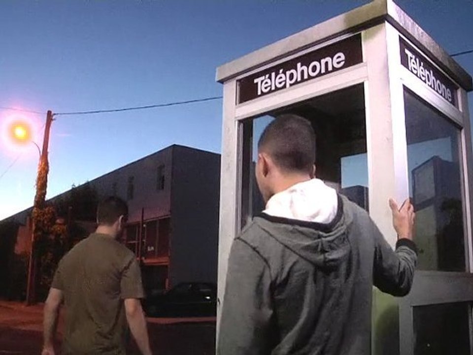Ep.9 La cabine téléphonique