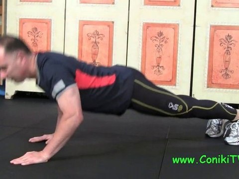 Tutorial - Alternating Staggered Push Up - How To