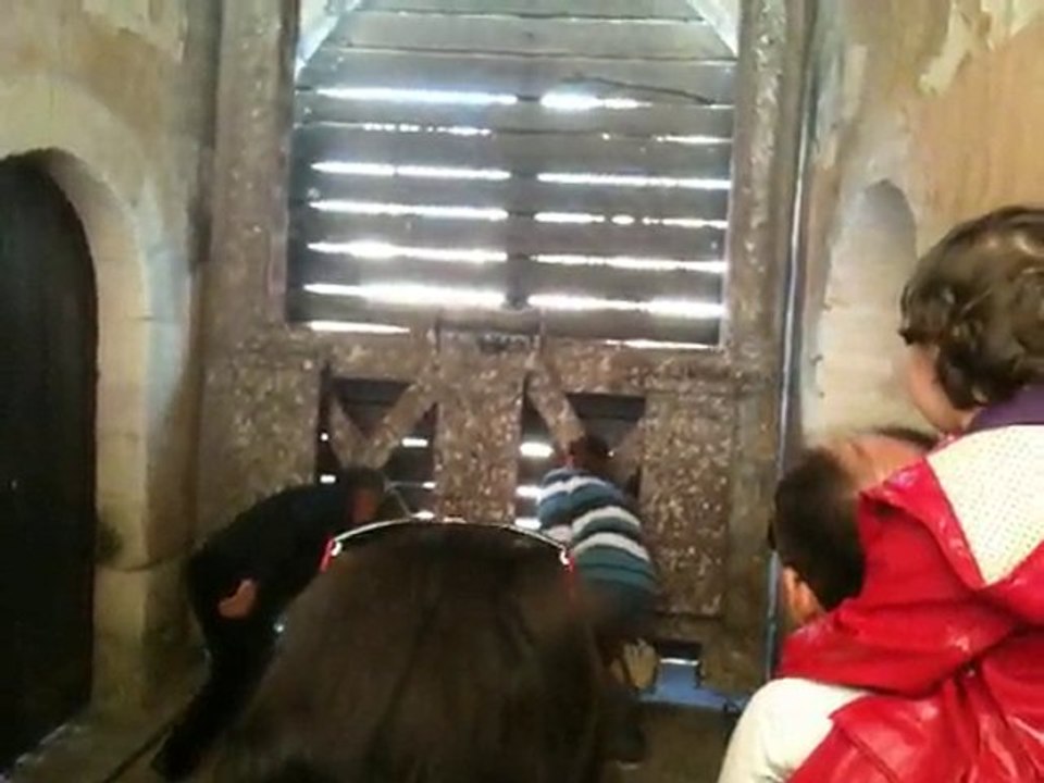 Actionnement d'un pont levis au Château du Plessis Bourré