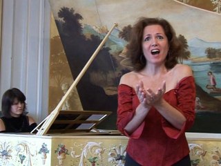 Del cabello más sutil