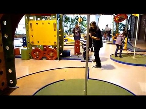 101017 Sam MiniGolf5m