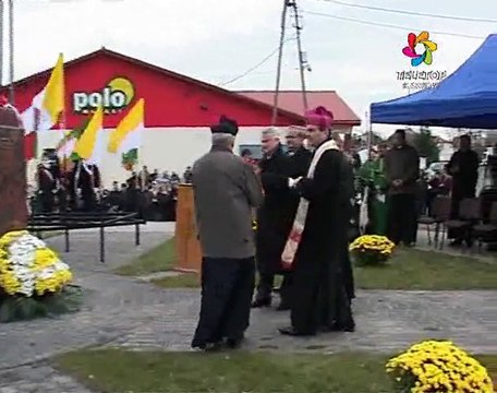 Odsłonięcie pomnika Jana Pawła II w Małkini 2010