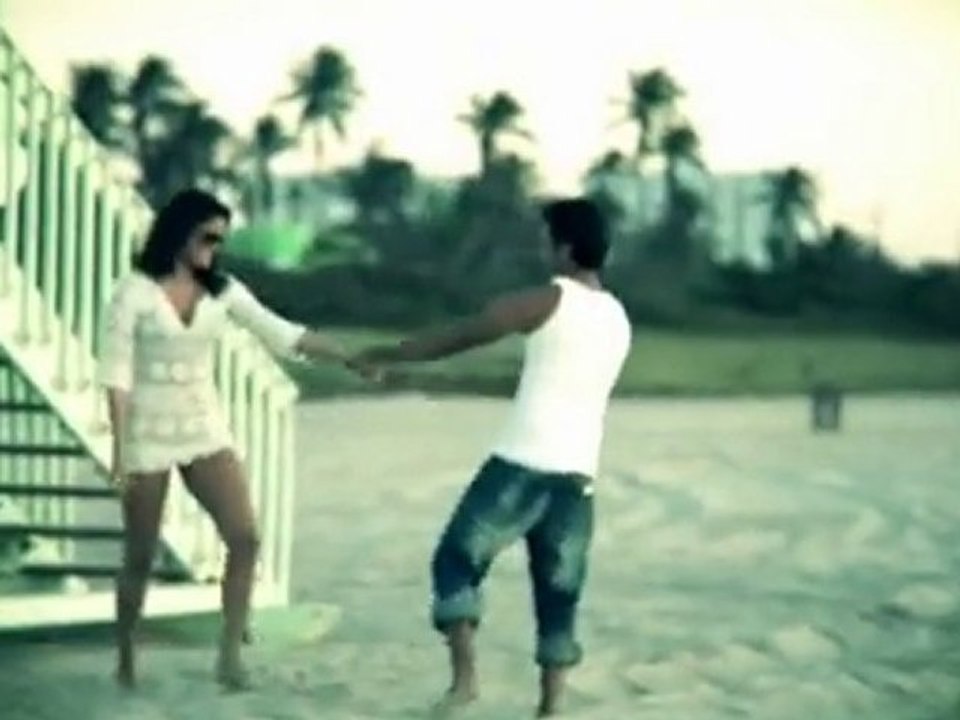 Pipe Calderon- Tus Recuerdos Son Mi Dios Official Video HD