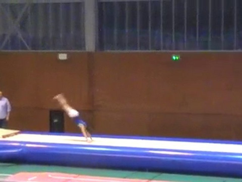 MOV056