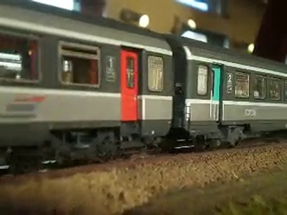 ma bb 15000 et sa rame corail