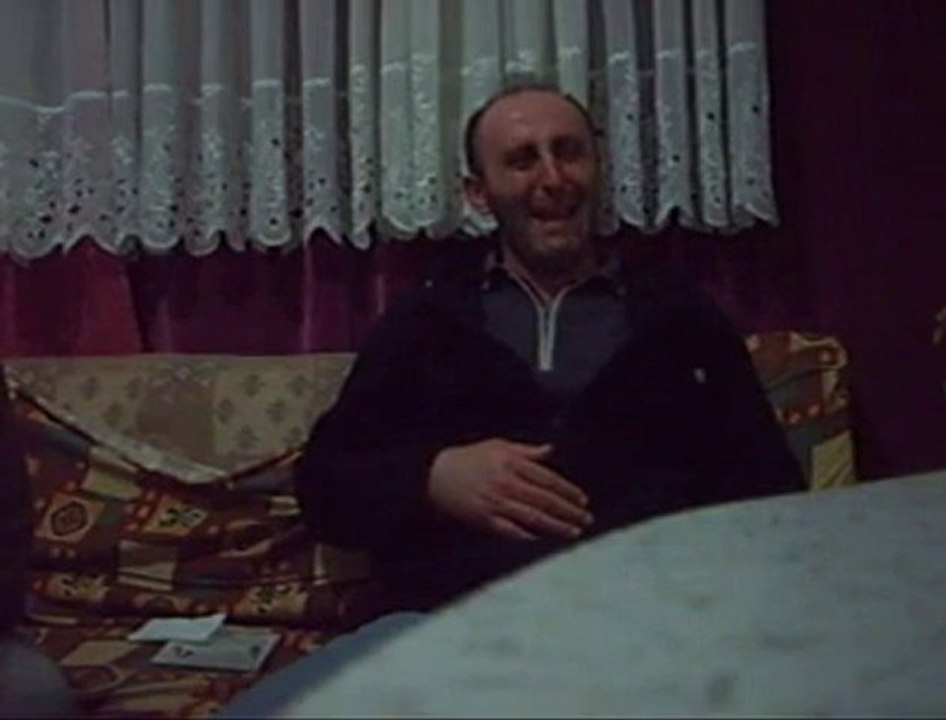 Gizli Kamerada- Babam ve Oğlum İzleyen Adam