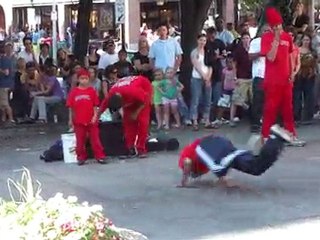 Danseurs de rue sur une place de Boston Massachusset USA