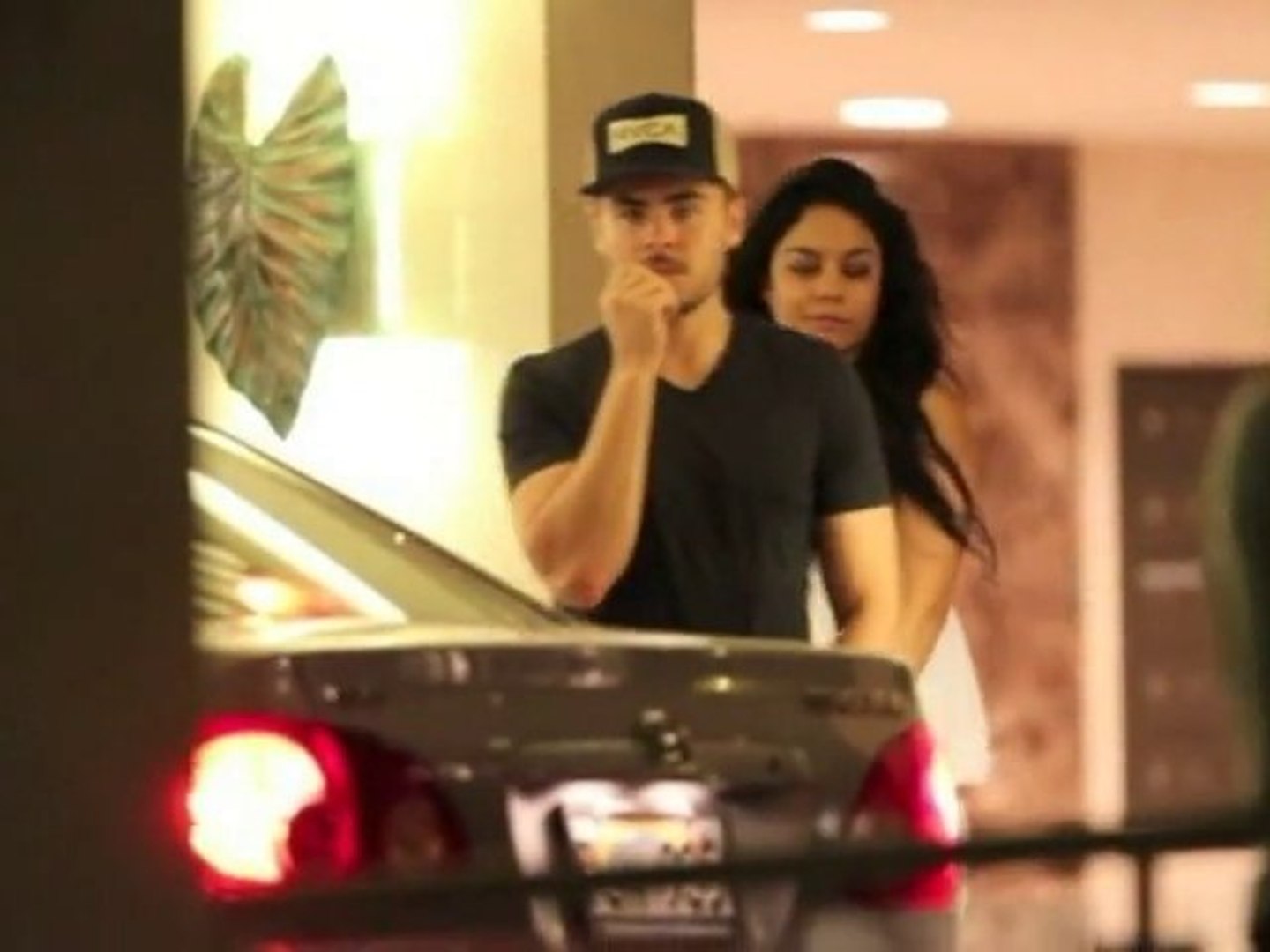 Zac Efron And Vanessa Hudgens Kissing In Bed