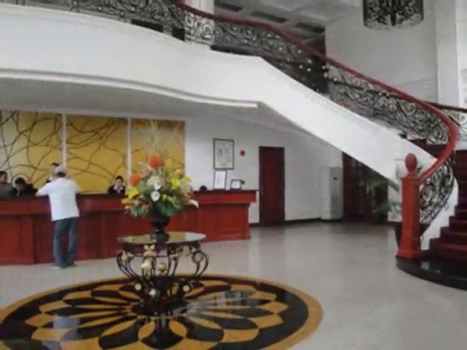 Lewis Grand Hotel