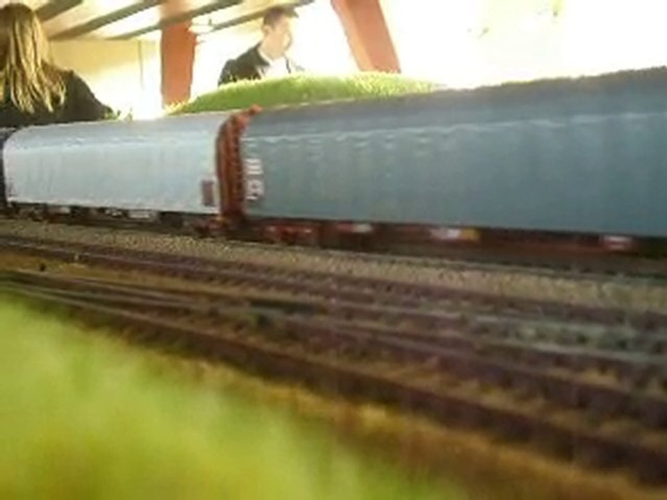 passage dun convoi de wagon bachet et ma 16500