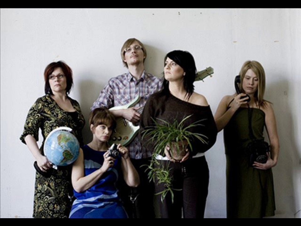 branded women.stronger (montage)