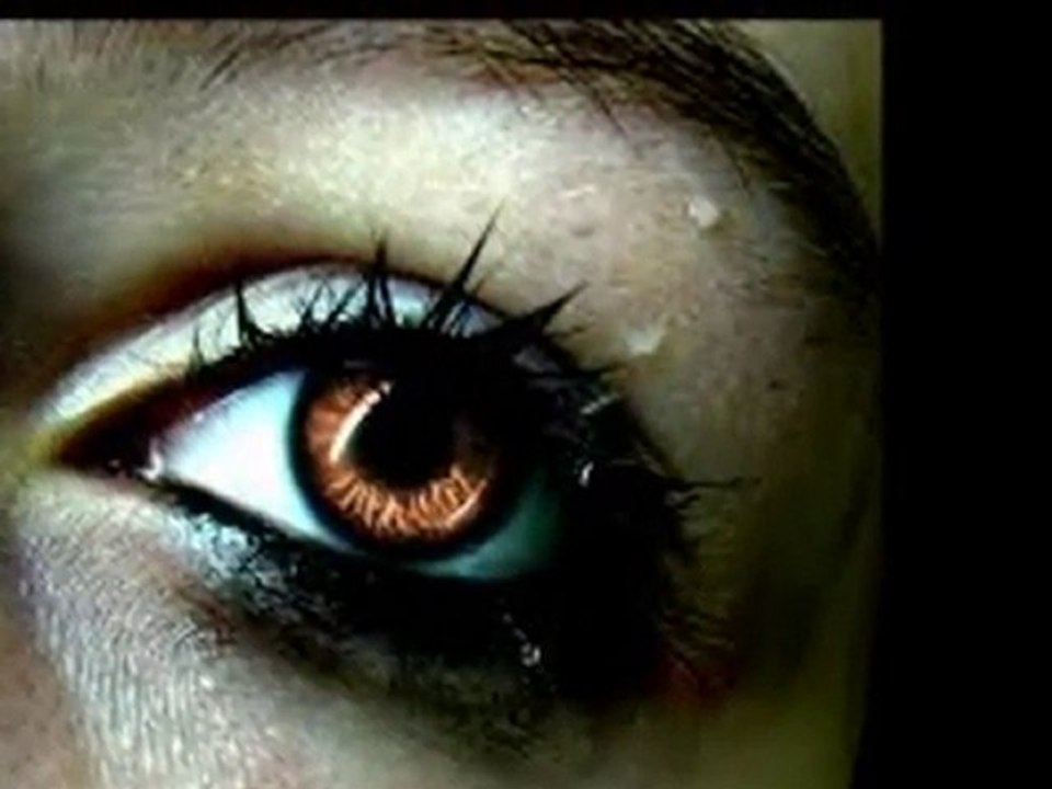 gözlerin baksın gözlerime