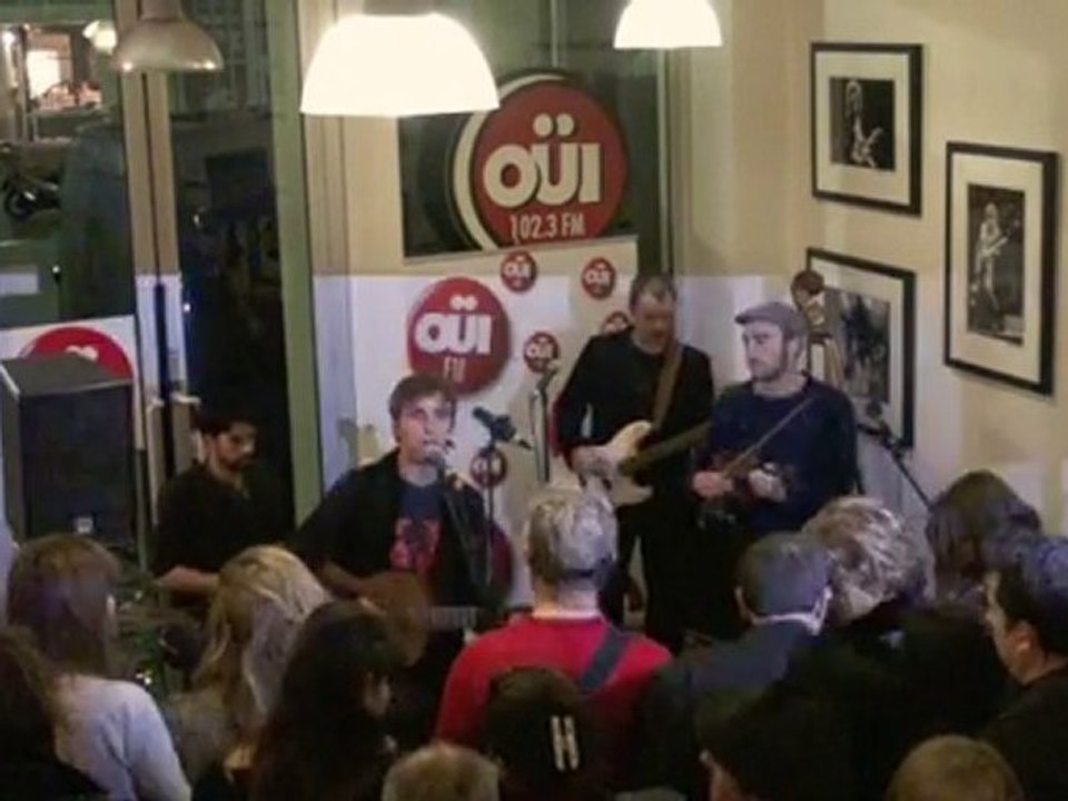 SESSION ACOUSTIQUE OUI FM - ABSYNTHE MINDED - ENVOI