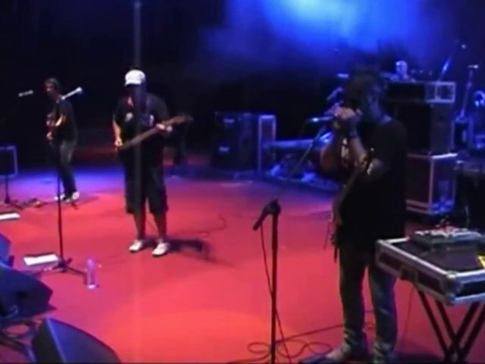 POP ROCK ESPAÑOL - OJALA MUCHA: Hoy me voy - En concierto