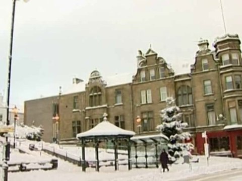 Снег и морозы парализовали Европу