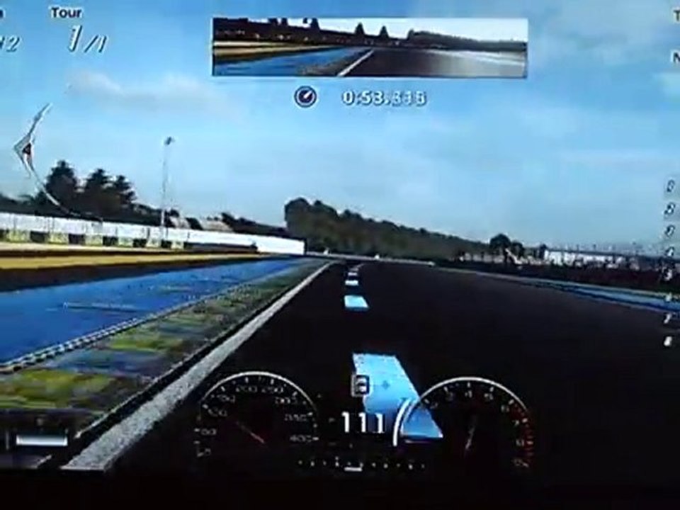 circuit la sarte avec vieille voiture