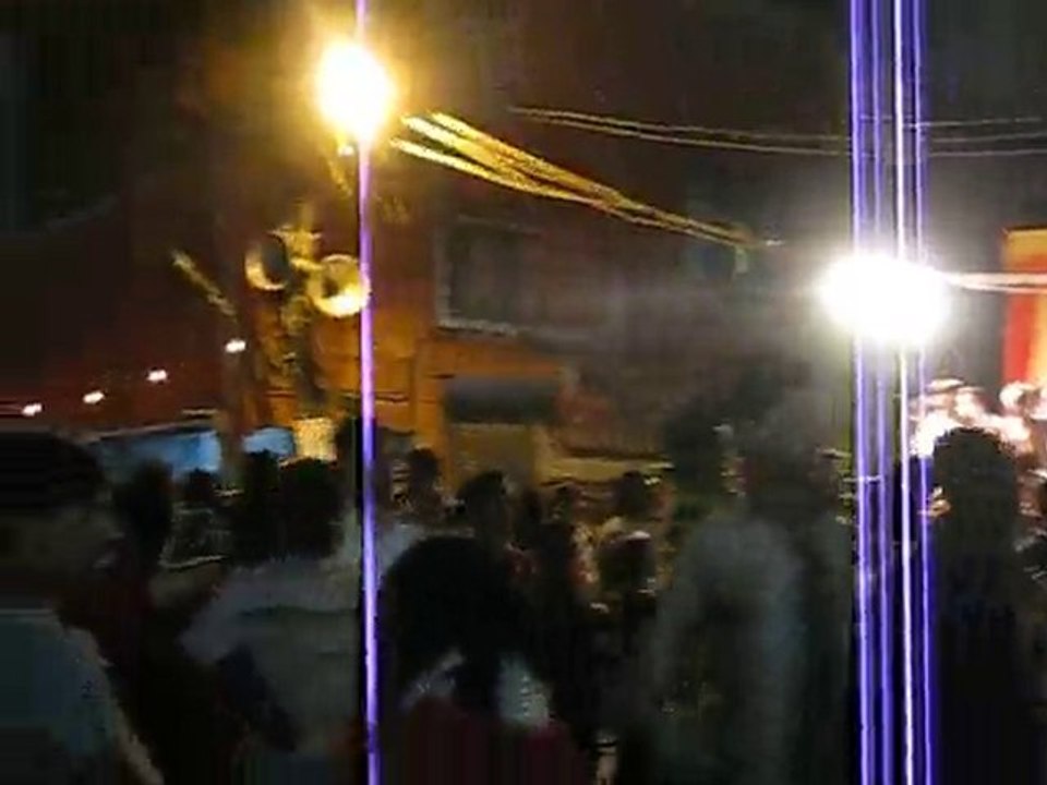 défilé delhi soir quartier paharganj