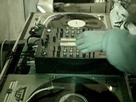 Teknival free party kuazar sound system (12)