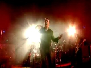 U2 ♫ ♥  Moment of Surrender ♥ ♫ Rose Bowl Pasadena 10