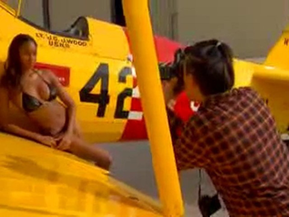 EBIZZ TV - INVESTMENT MAGAZINE - Damaris Lewis Model Diary,