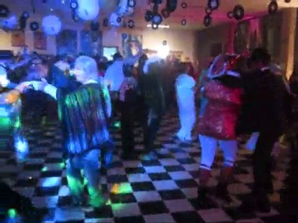 BIENVENUE AU CRAZY CARNAVAL 2011