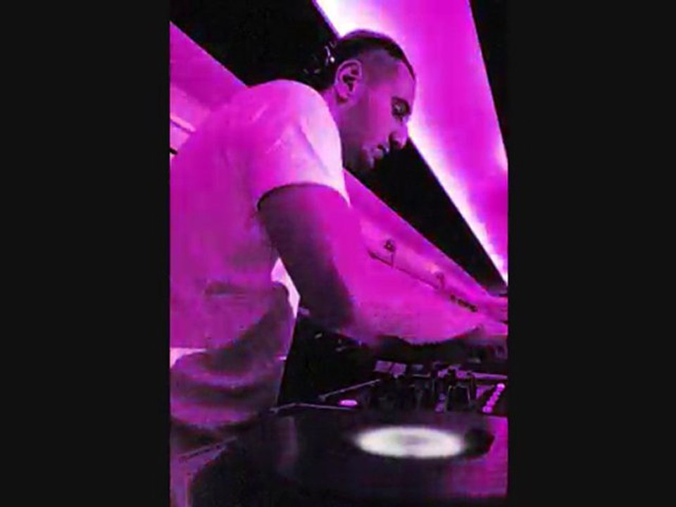 Serdar Ortaç Behzat Berkovan - Varmı